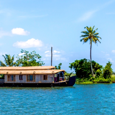 south tourism -  Thekkady – Alleppey